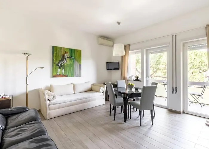 Megi San Peter Apartment